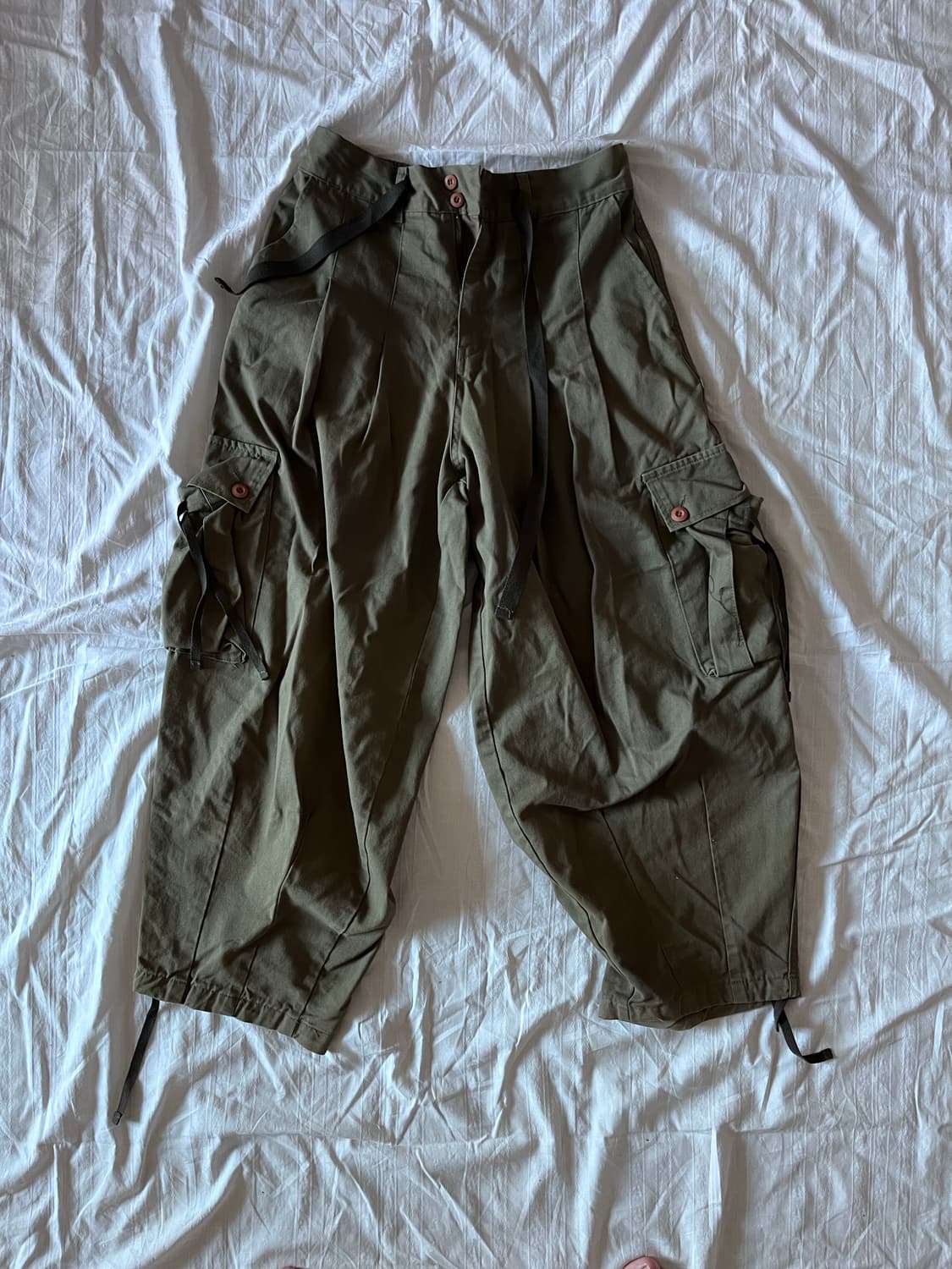 Khaki balloon fit cargo pants 상품이미지1