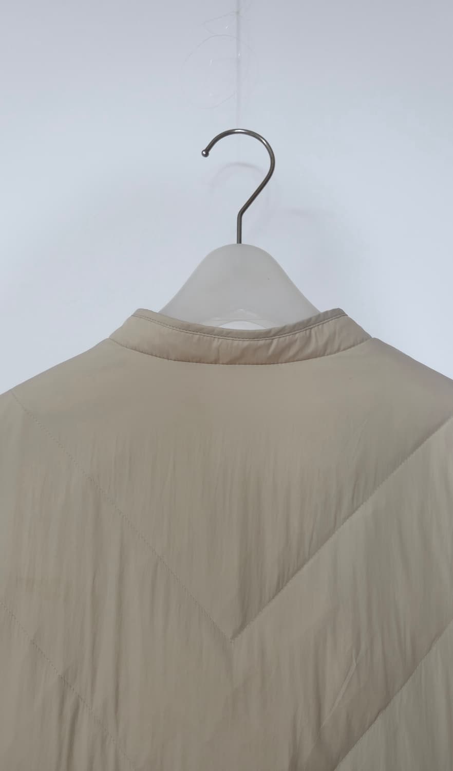 이새 2021 니트 배색 구스다운 경량 패딩  M 사이즈 상품이미지7