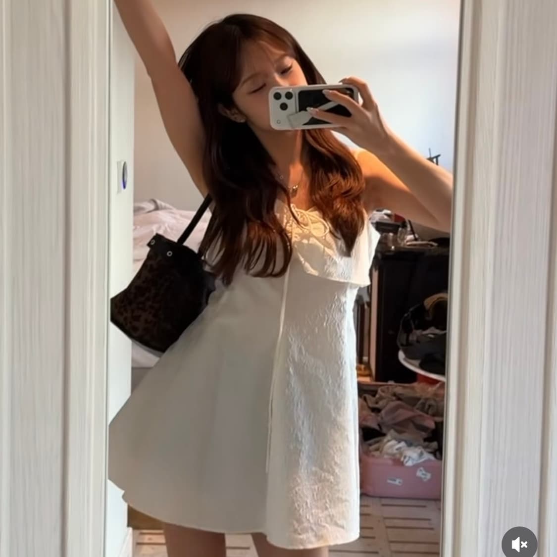 온앤온 넥 스트링 레이어드 블라우스 원피스 상품이미지3