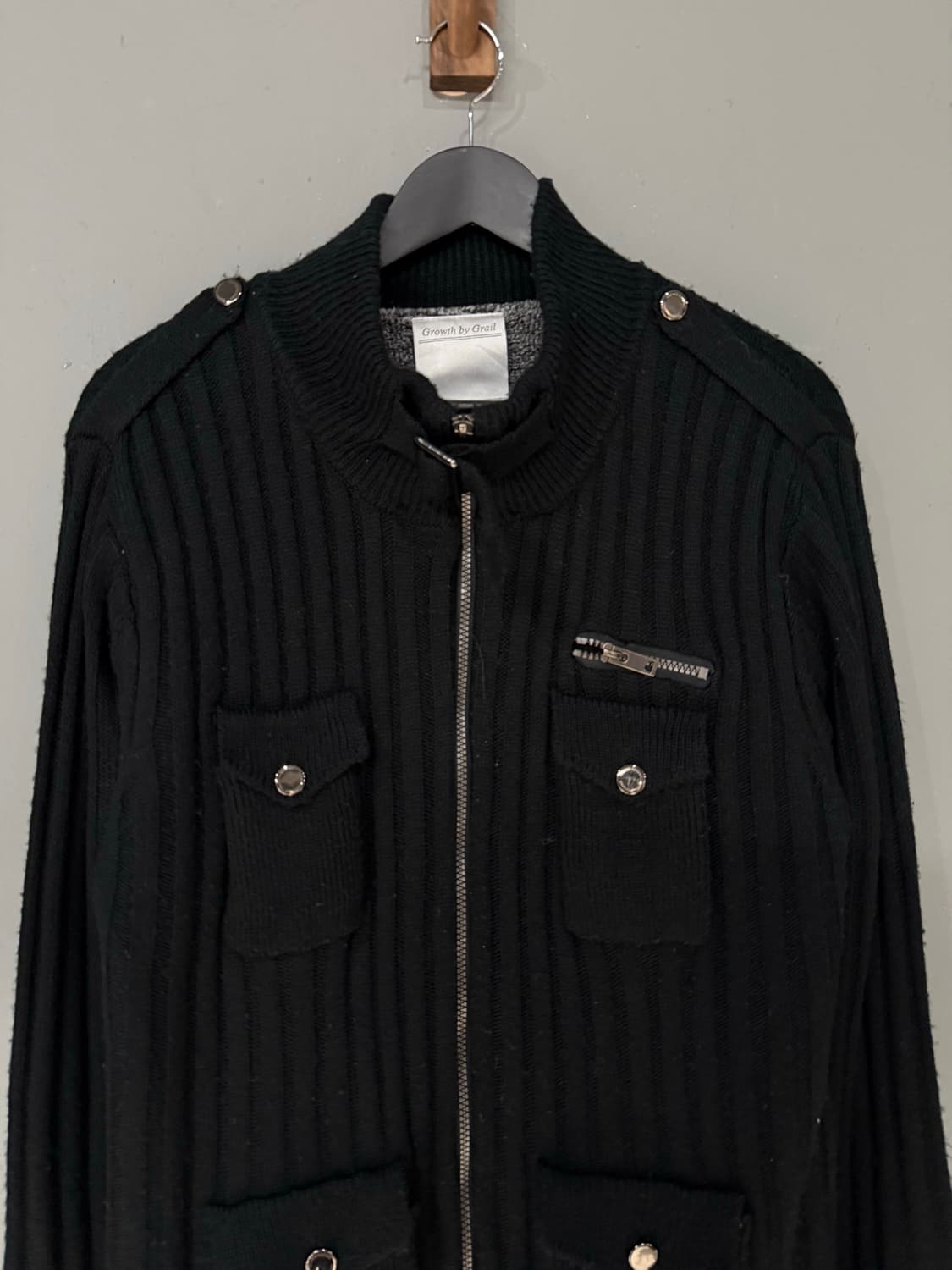 multi pocket neck buckle knit zip-up 상품이미지7