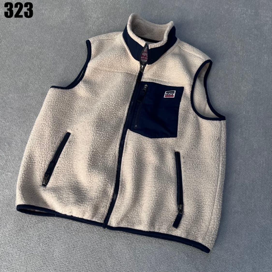리바이스 아이보리 후리스 조끼  상품이미지1