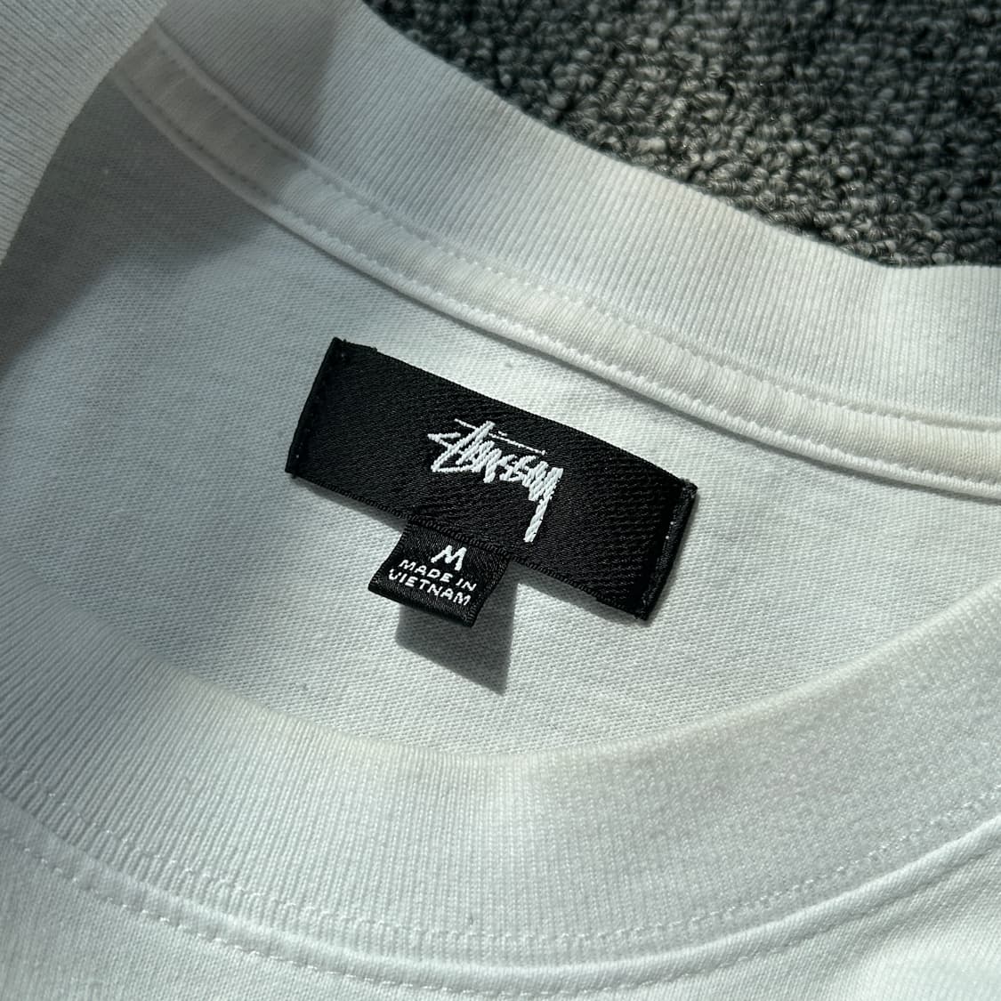 스투시 스탁로고 화이트 반팔티 상품이미지7