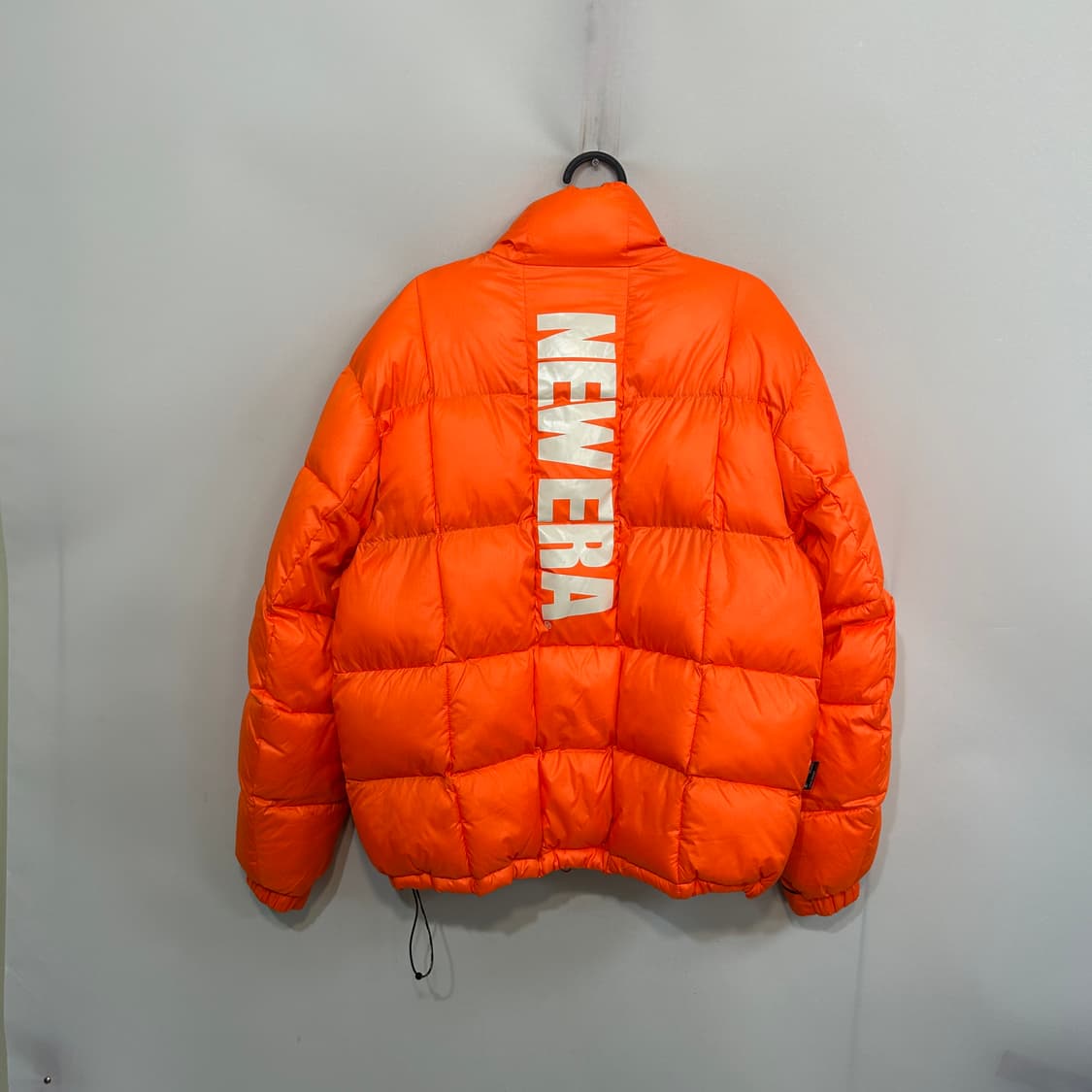 뉴에라 남성 오렌지 패딩 100  상품이미지4