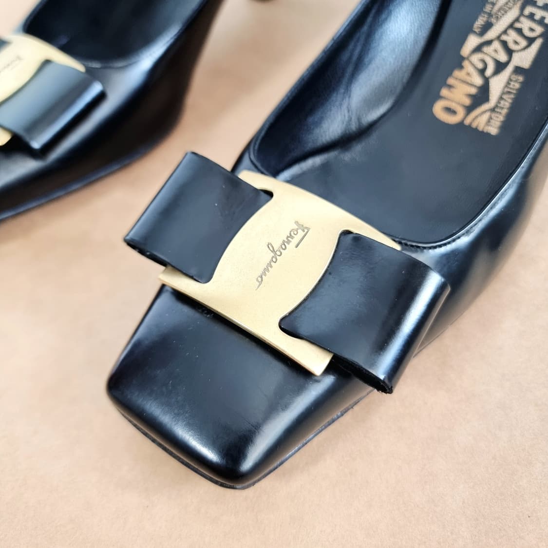 페라가모 Ferragamo 키튼힐 슈즈 구두 (235/6.5) 상태양호 상품이미지6