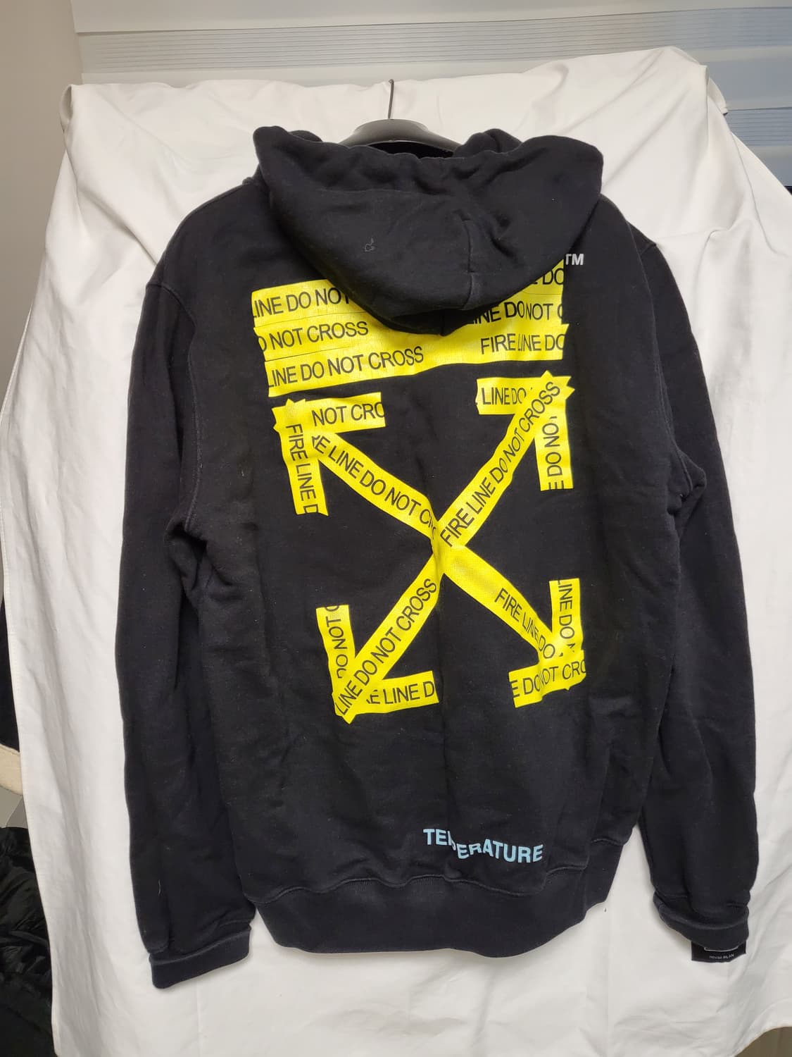 오프화이트 후드 상품이미지2