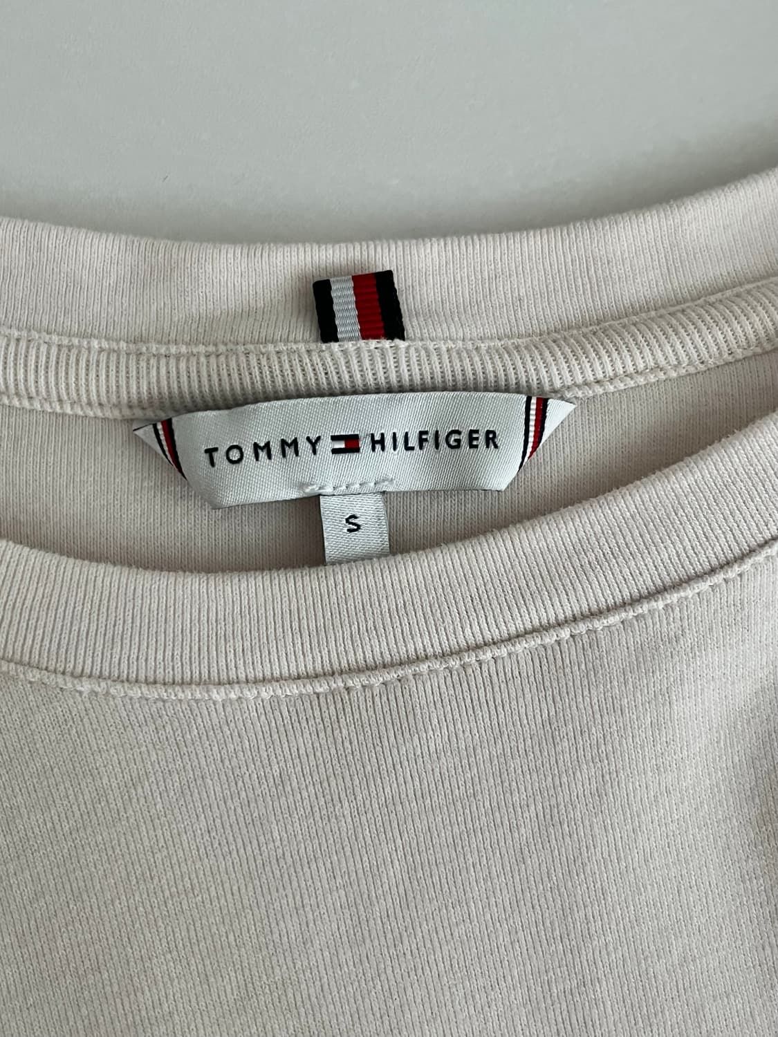 S) 타미힐피거 미니 플래그 긴소매 티셔츠 상품이미지4