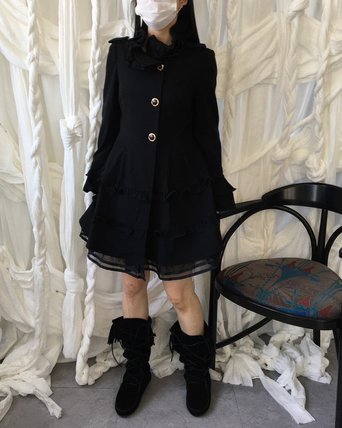 Back ribbon frill point high neck coat 상품이미지7