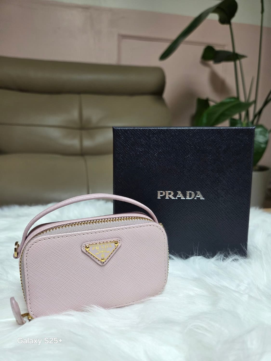 프라다 사피아노 레더 미니 파우치 알라바스터 핑크 상품이미지1