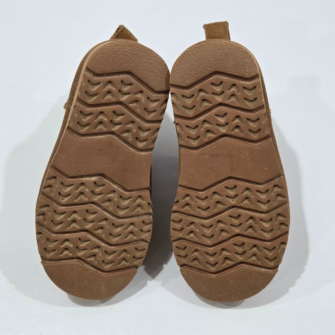 어그 키즈 클래식 미니 부츠 6/7 상품이미지6