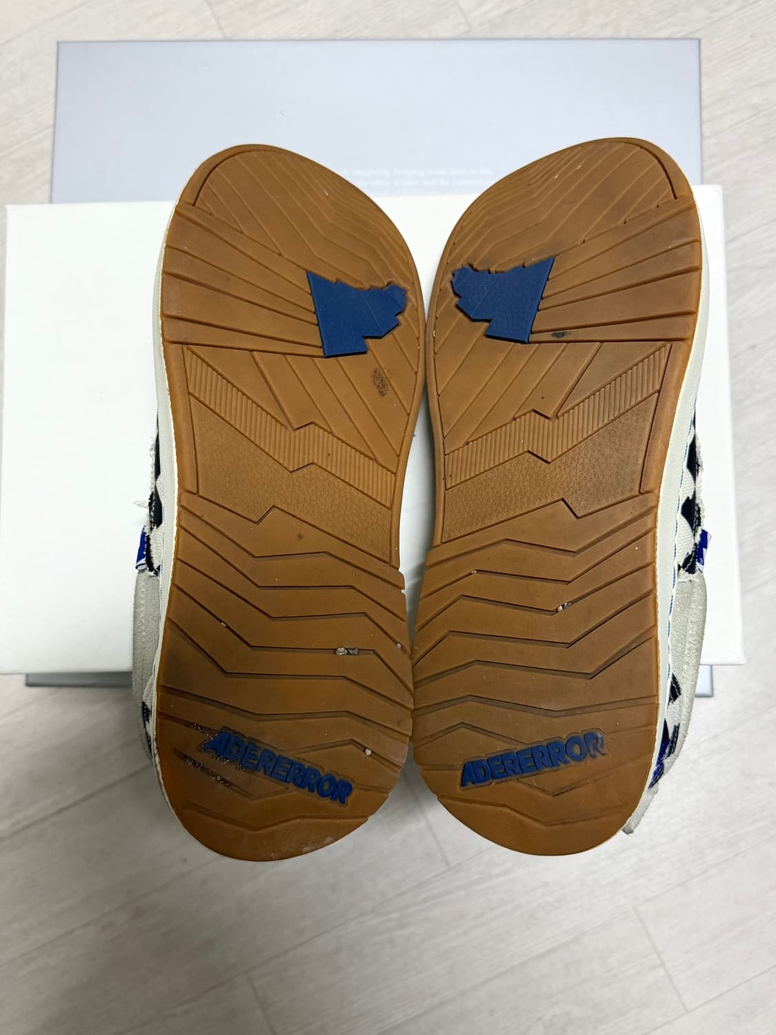 아더에러 로그 라드 테닛 270 상품이미지2