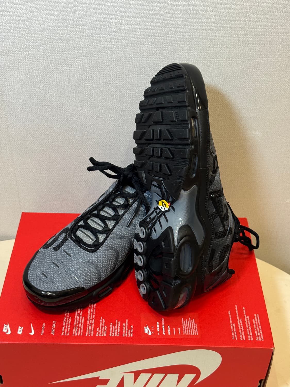 나이키 에어맥스 플러스 블랙 파티클 그레이 295mm 상품이미지9