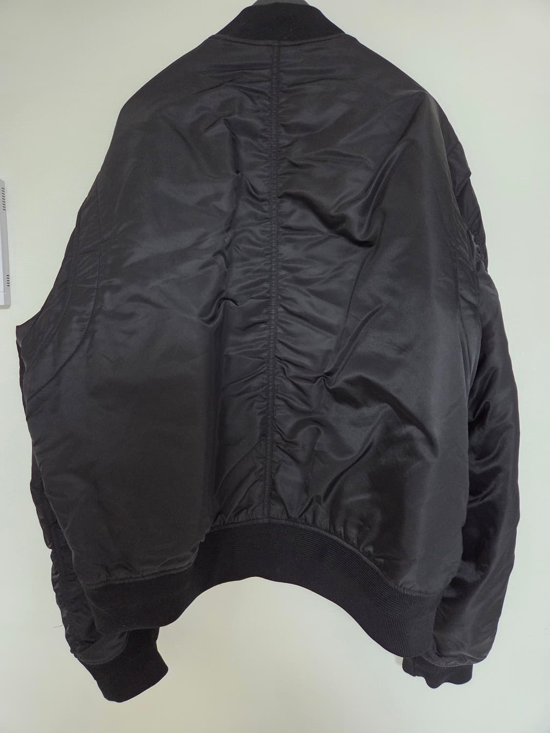 유아인 무신사스탠다드 무탠다드 봄버 ma1 상품이미지3