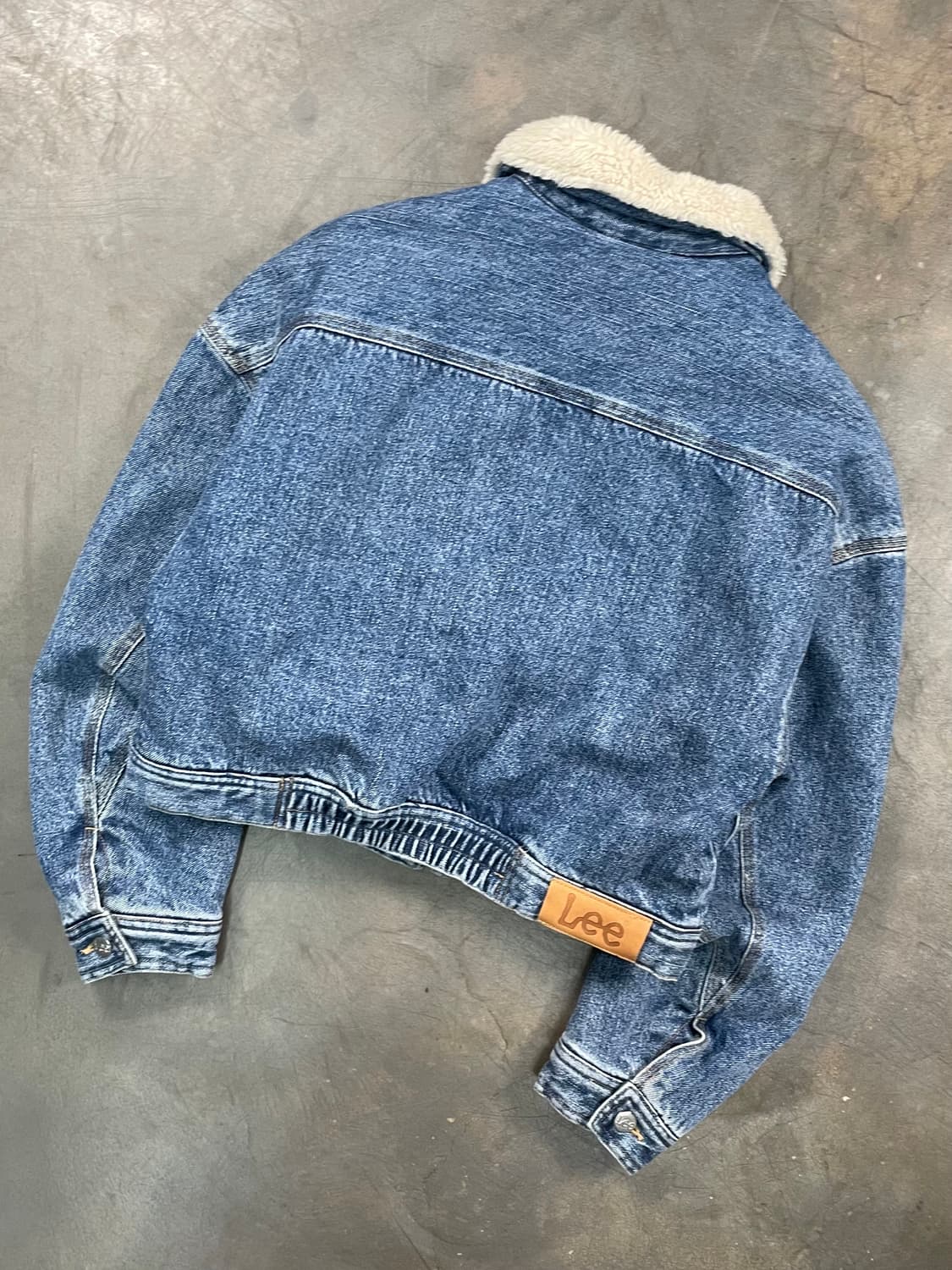 Lee 퍼 카라 크롭 데님 자켓 상품이미지5