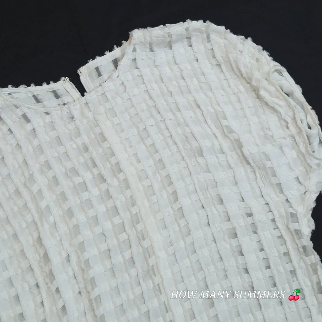 러블리 와플 펀칭 반팔 블라우스 여성 여름 휴양지룩 상의 상품이미지3