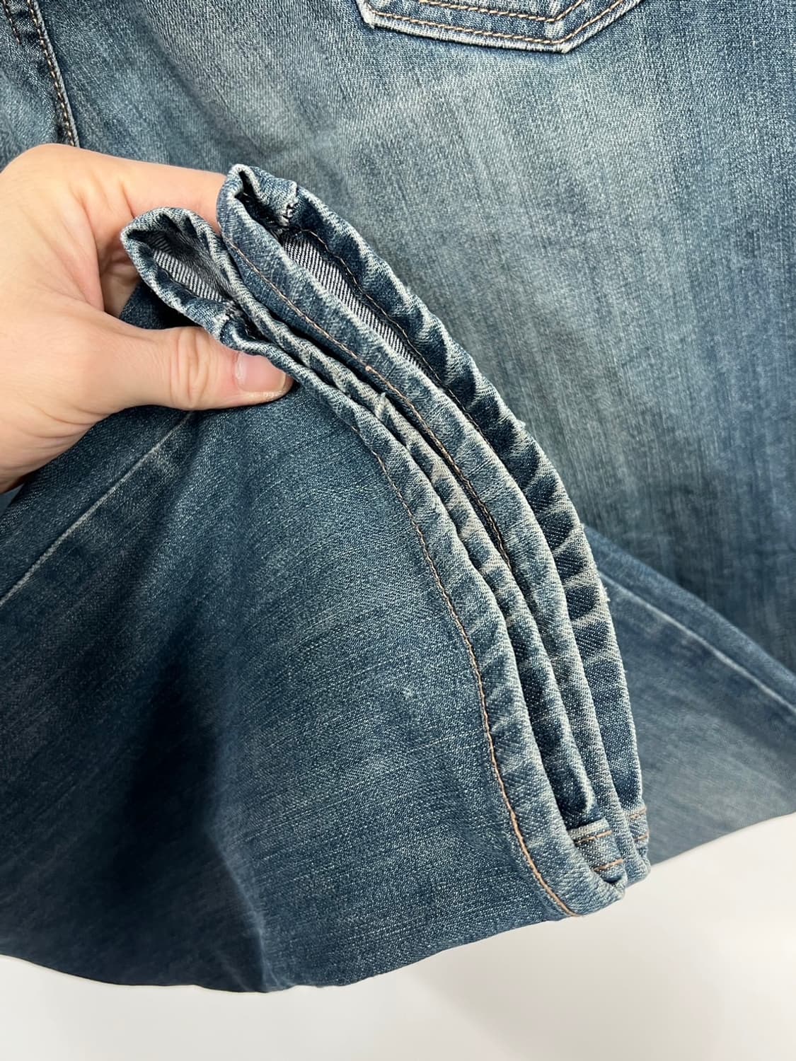 리바이스 514 슬림 스트레이트핏 워싱 데님 팬츠 상품이미지3