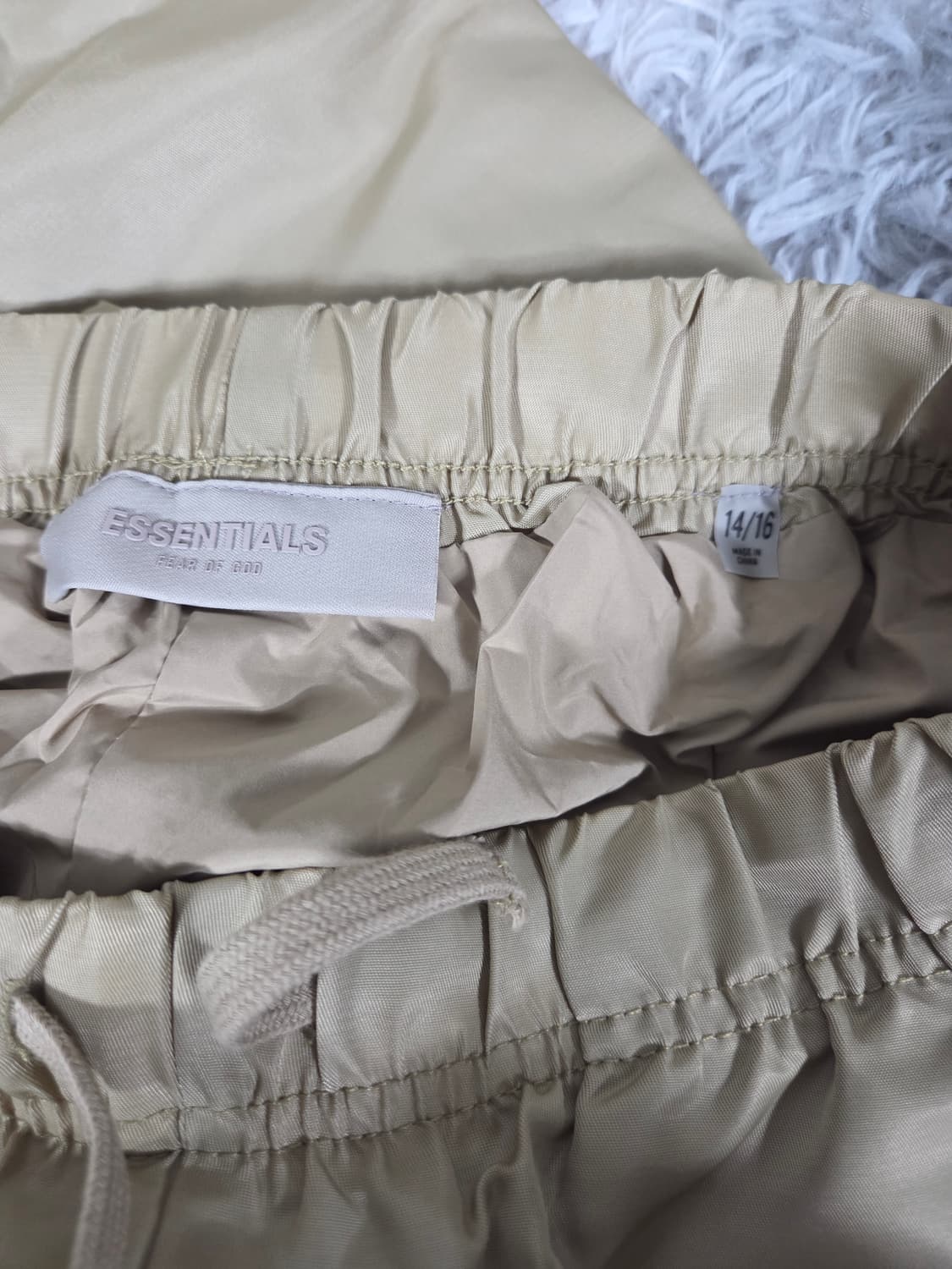 Fear of God 에센셜 트랙 팬츠 베이지 상품이미지3