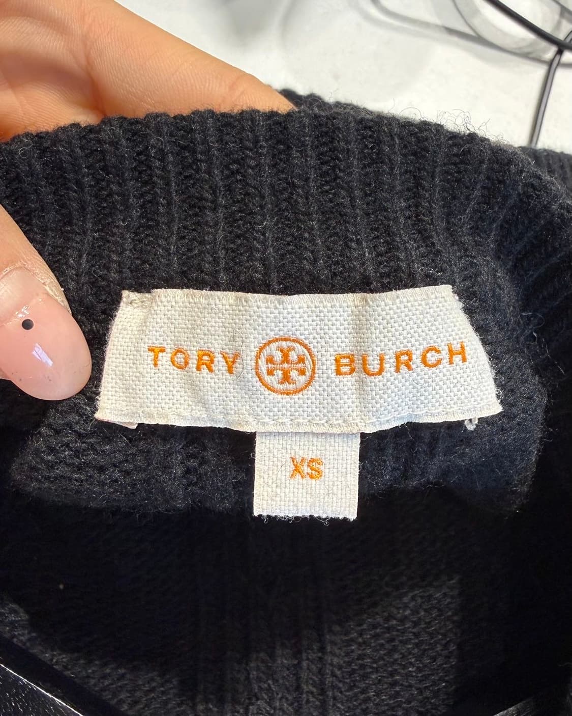 토리버치 블랙 에타 라인스톤 니트  상품이미지8