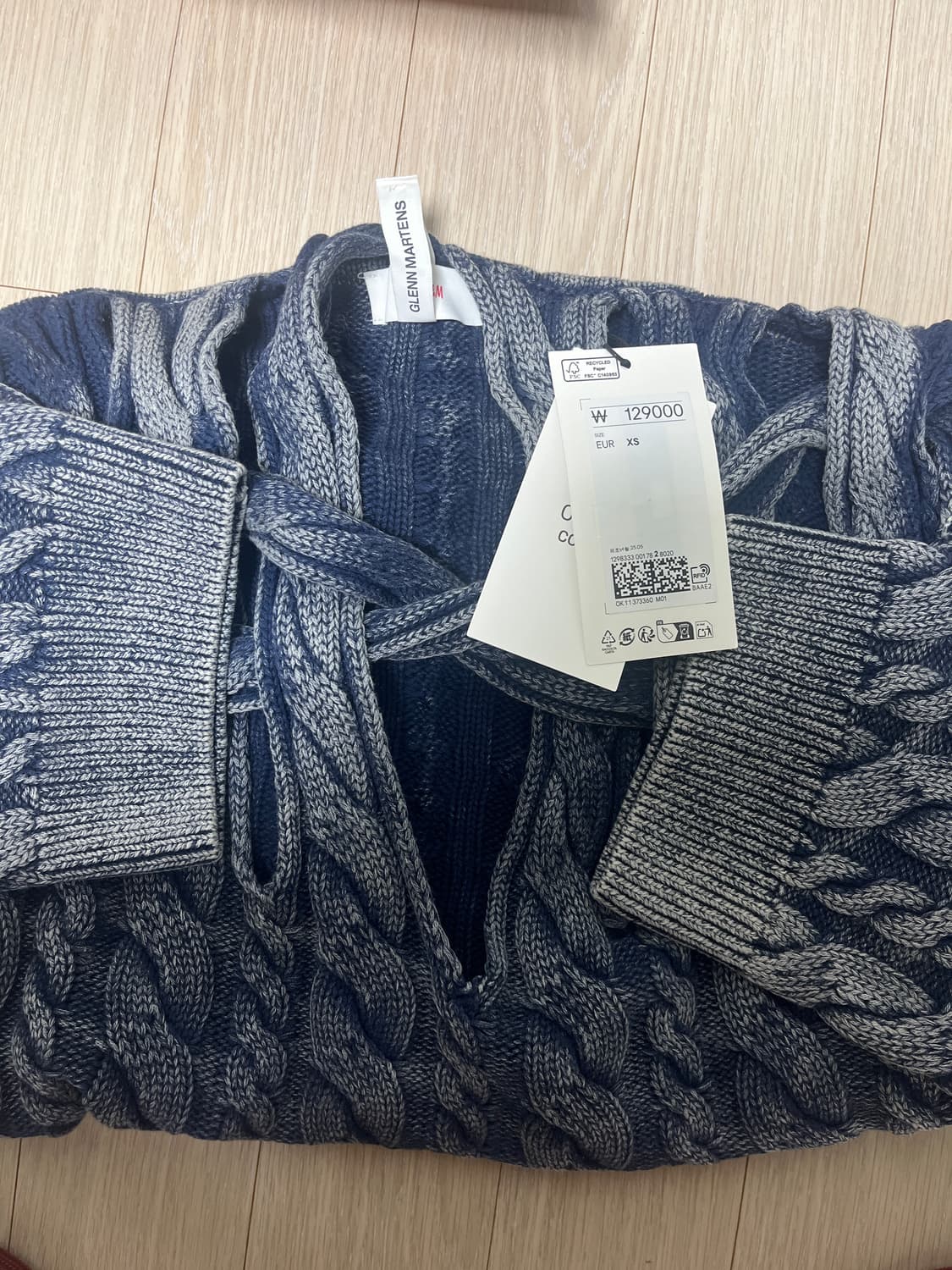 글렌마틴스 H&M 콜라보 니트 상품이미지2