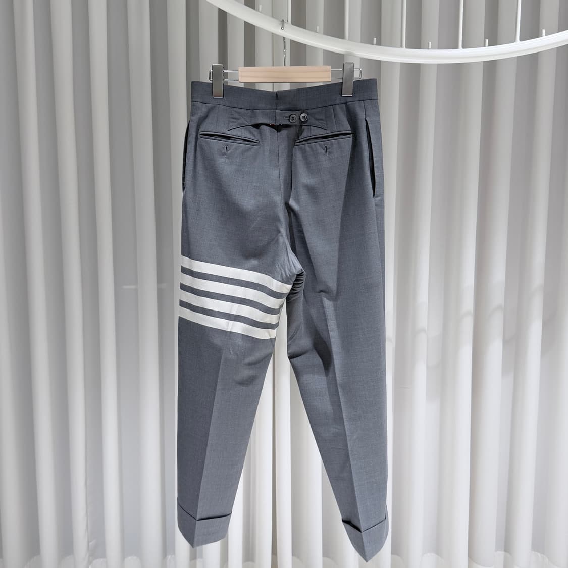 (A+/3,2) / 톰브라운 사선완장 수트 정장 셋업 미드그레이 상품이미지8