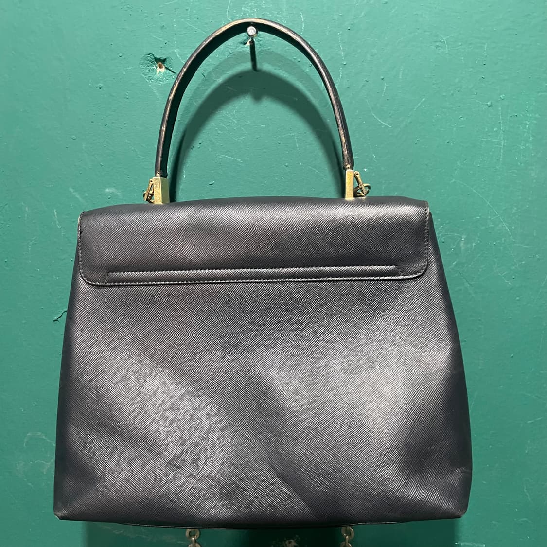 페레가모 레더 사피아노 숄더 크로스백 상품이미지7