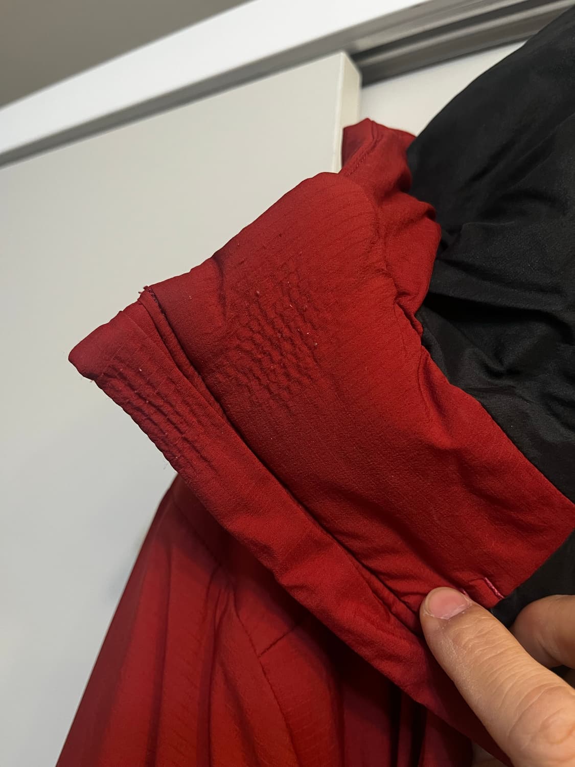 아크테릭스 아톰 ar 보르도 L 사이즈 팝니다 상품이미지9