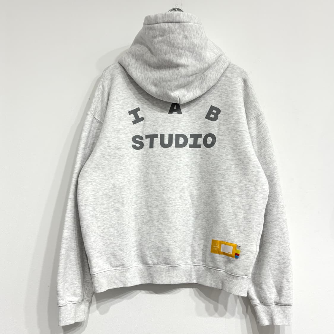 아이앱 스튜디오 기모 후드티 상품이미지1