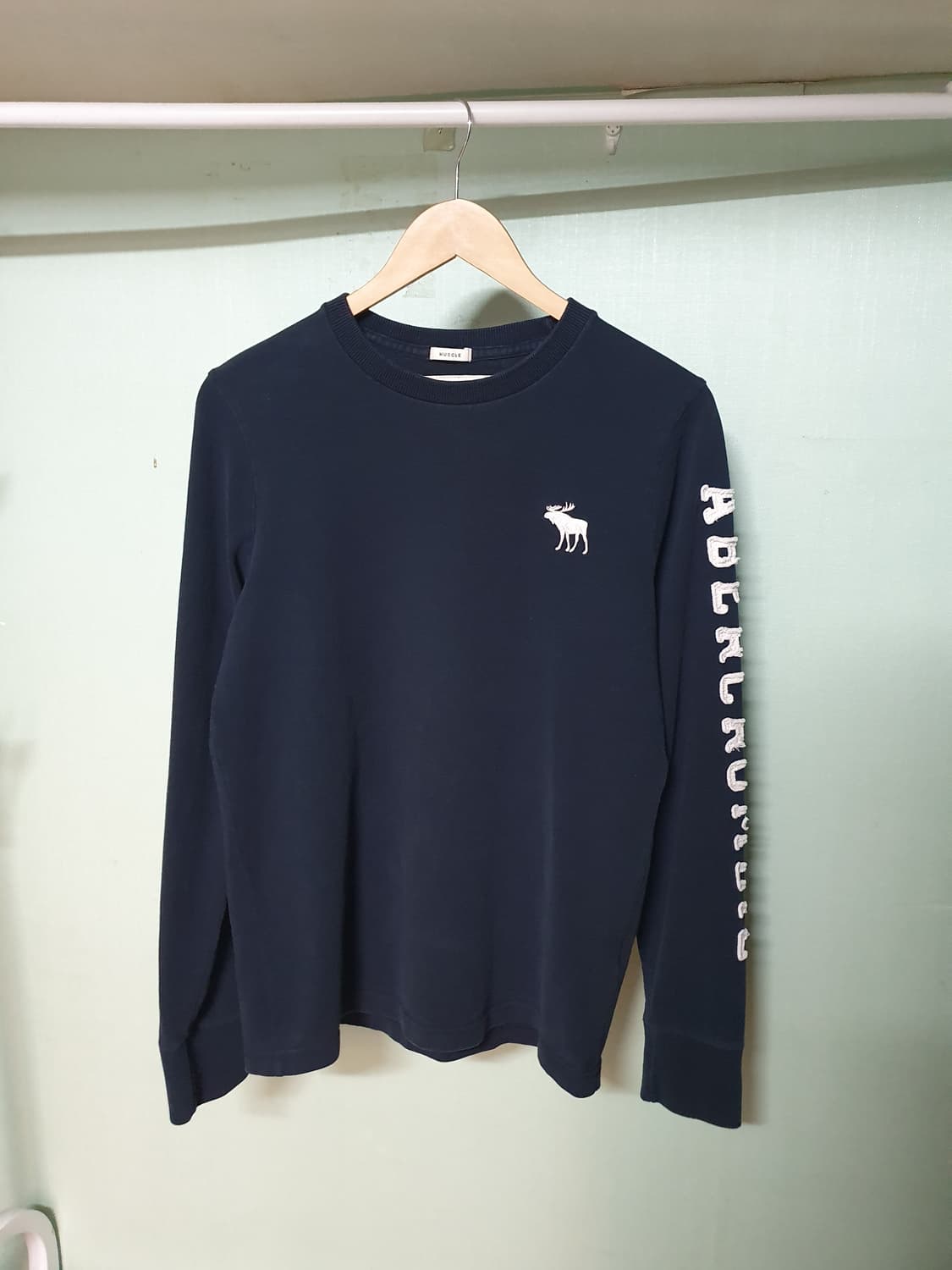 아베크롬비 긴팔 티셔츠 M 상품이미지1