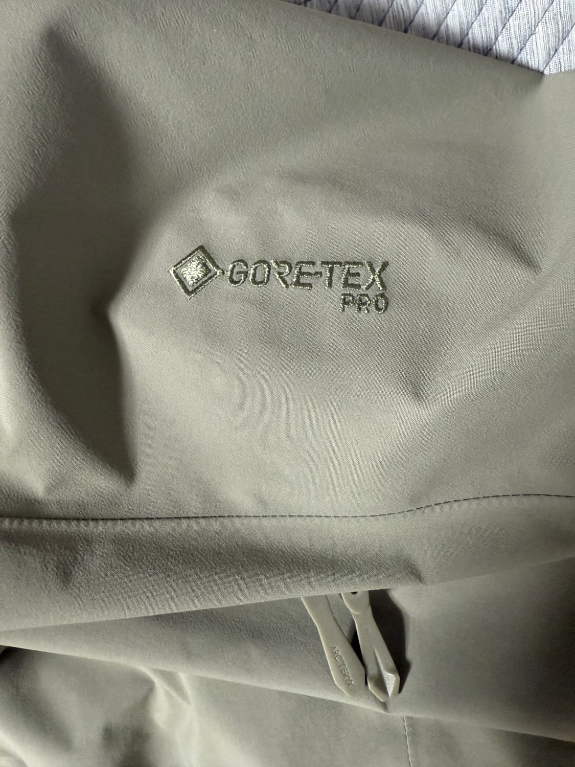 아크테릭스 베타 SV 자켓 디스토션 상품이미지10