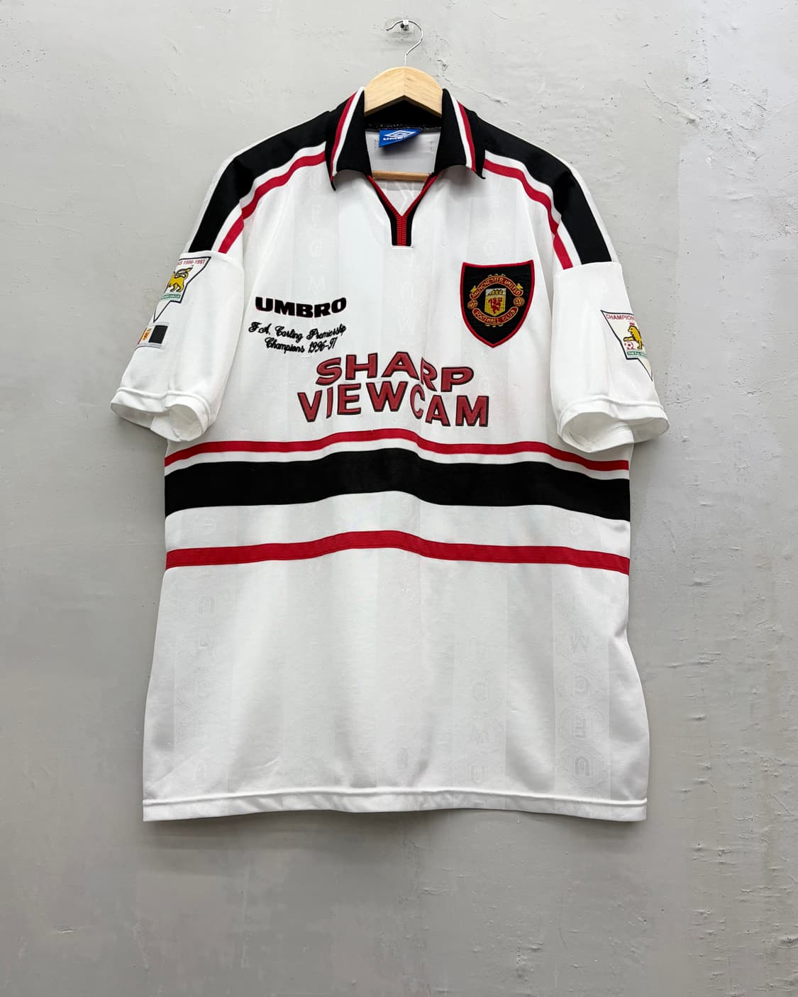 엄브로 97-99 맨체스터 유나이티드 어웨이 리그킷데이비드 베컴 상품이미지5