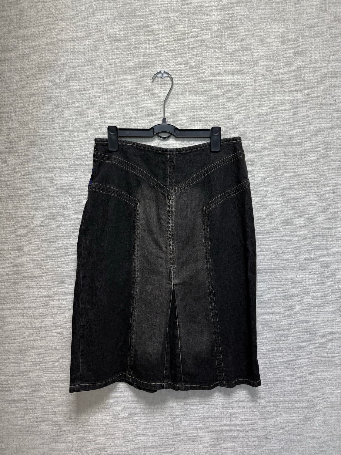 새상품 / 자수 데님 스커트 상품이미지3