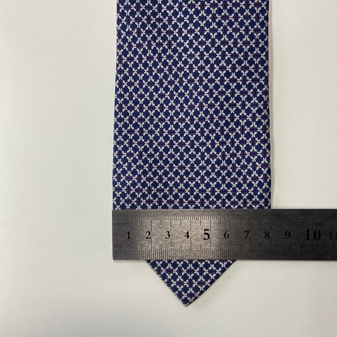 페레가모(Ferragamo) 명품 정품 넥타이7.8cm 상품이미지8