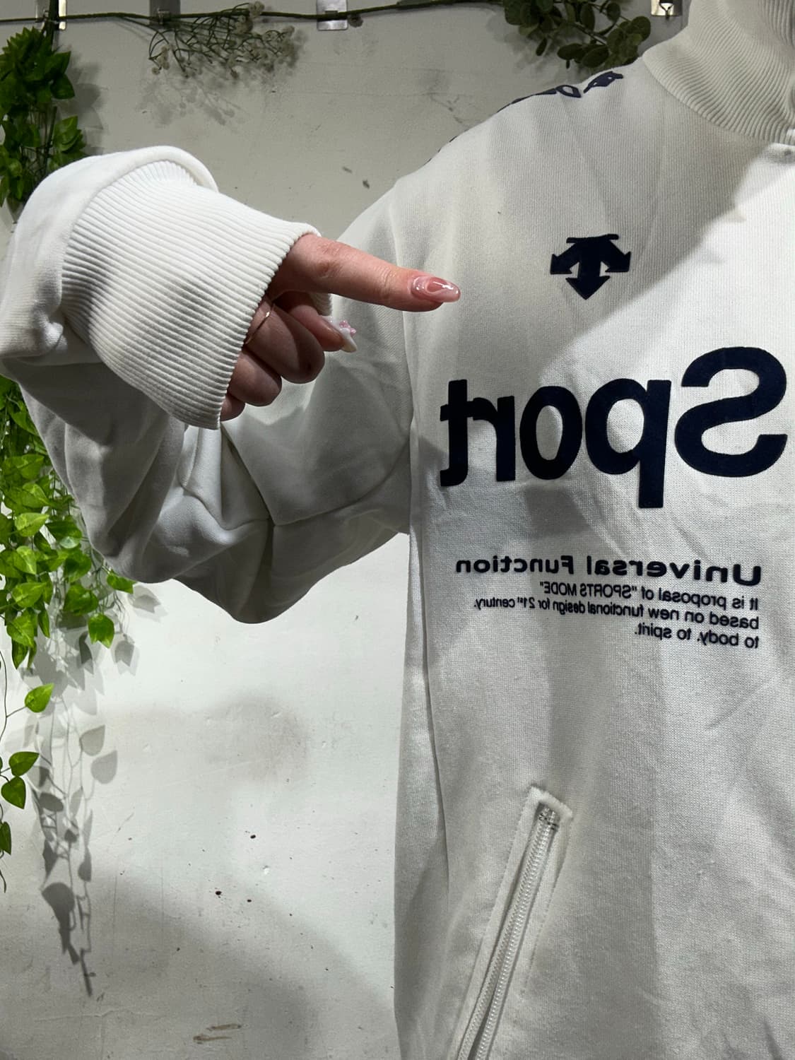 데상트 화이트 빅 로고 스펠아웃 올드스쿨 트랙탑 져지 M 상품이미지4