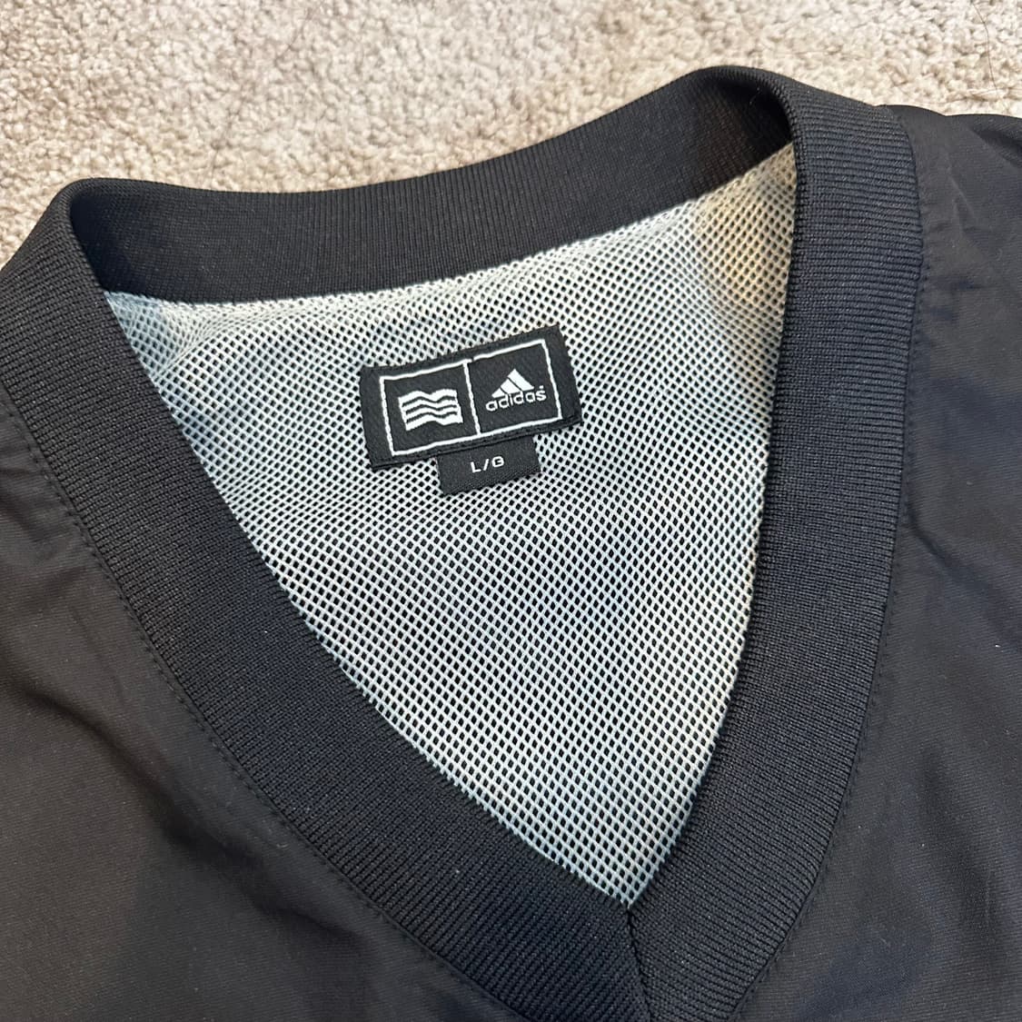 아디다스 올드스쿨 V넥 풀오버 웜업L 상품이미지3