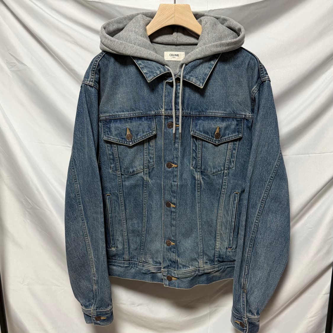 [S+급/XL] 셀린느 백로고 후드 데님 청자켓 그레이 상품이미지3