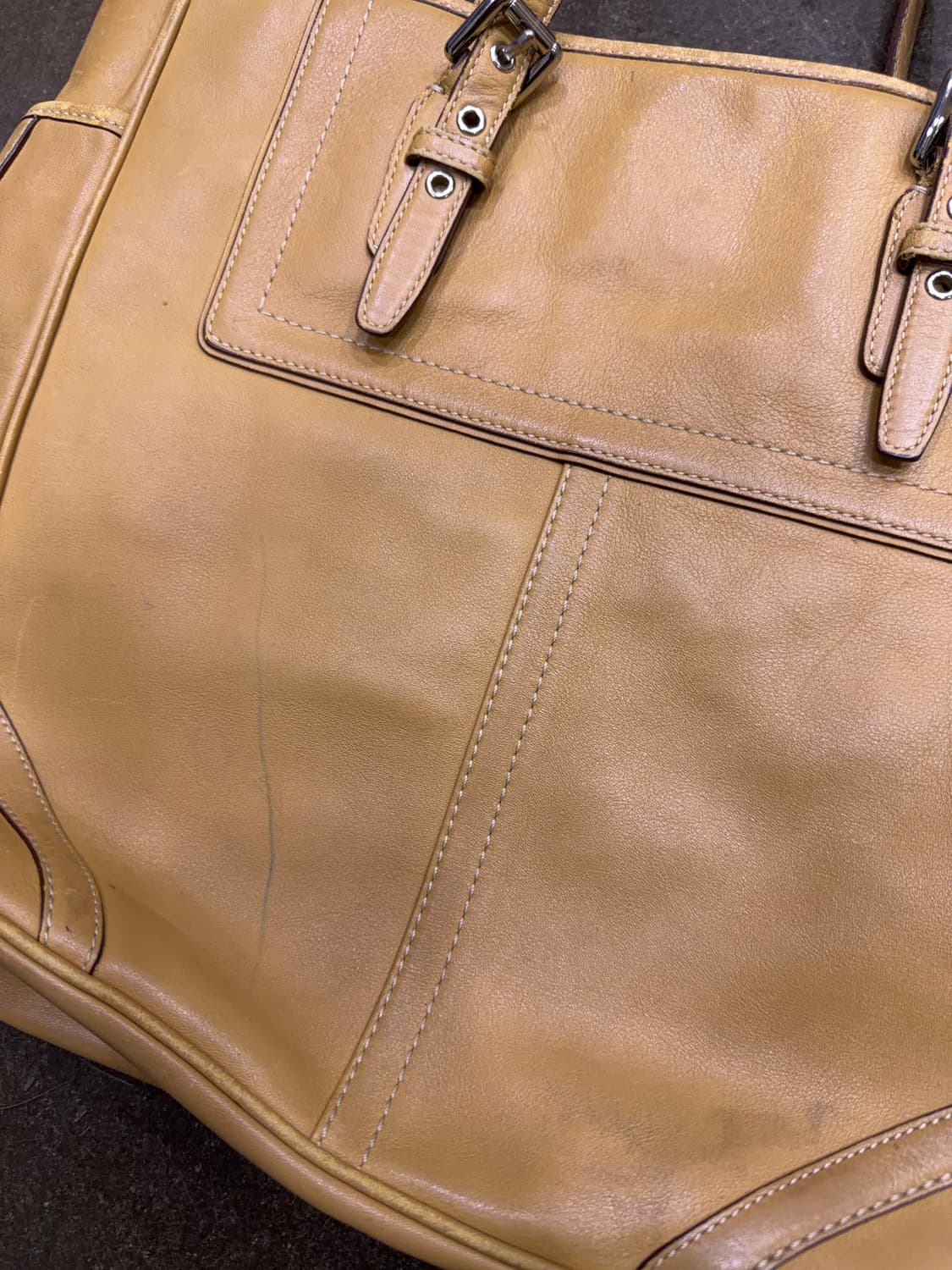 코치 이스트 웨스트 갤러리 토트백 탄 베이지 L 상품이미지7