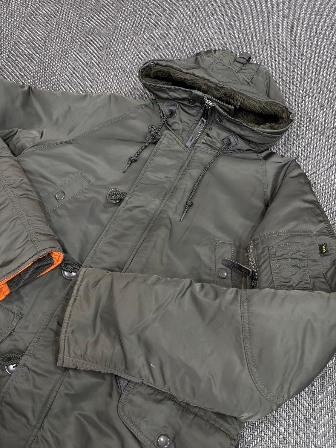 알파인더스트리 N3B 파카 카키 상품이미지4