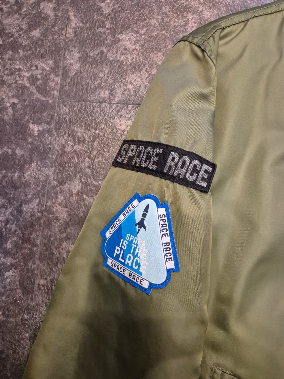 샤인(SHINE) 브랜드의 항공점퍼 - 100(L) 상품이미지2