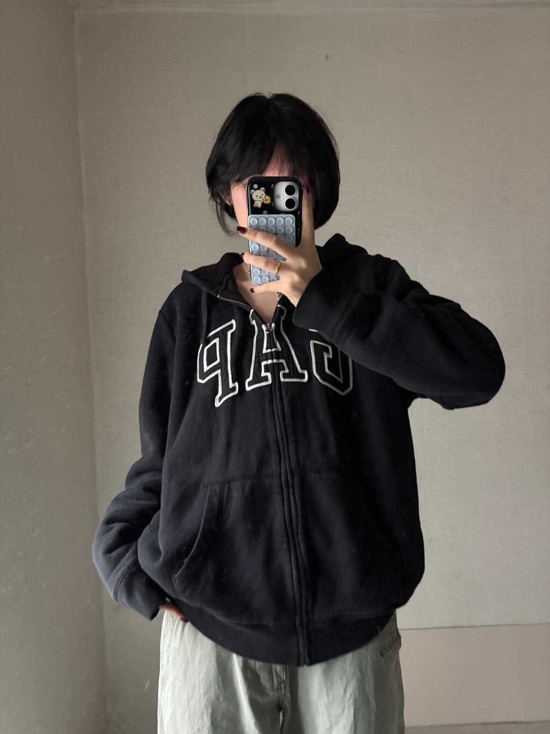 갭 블랙 보아털 후드집업 상품이미지4