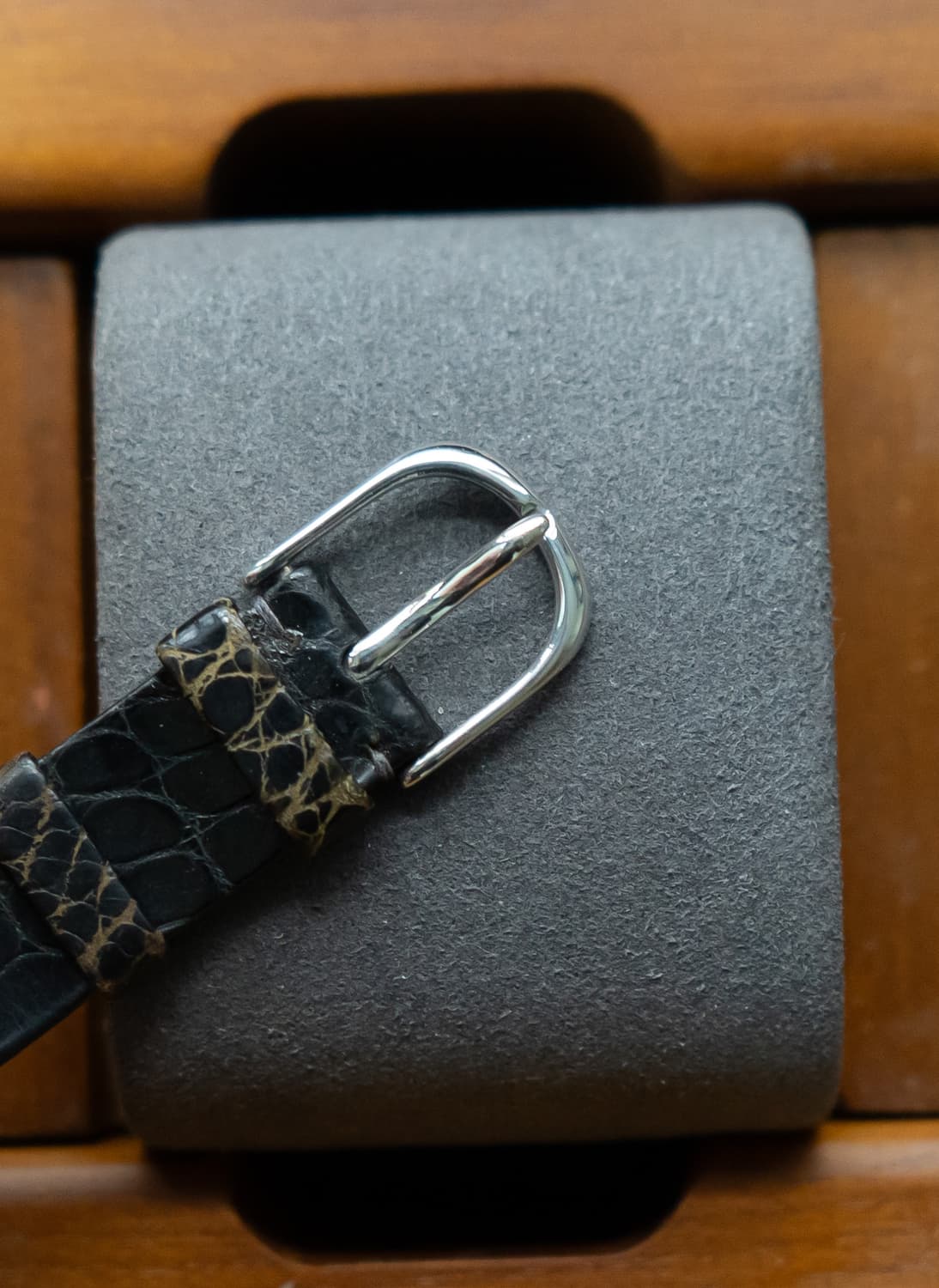 오데마피게 클래식 울트라씬 18K 화이트골드 금통 쿼츠 빈티지 시계 상품이미지5