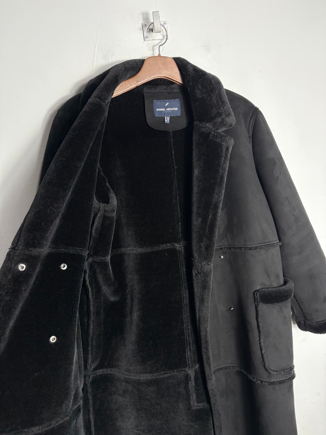 다니엘 에스떼 블랙 무스탕 코트 상품이미지2