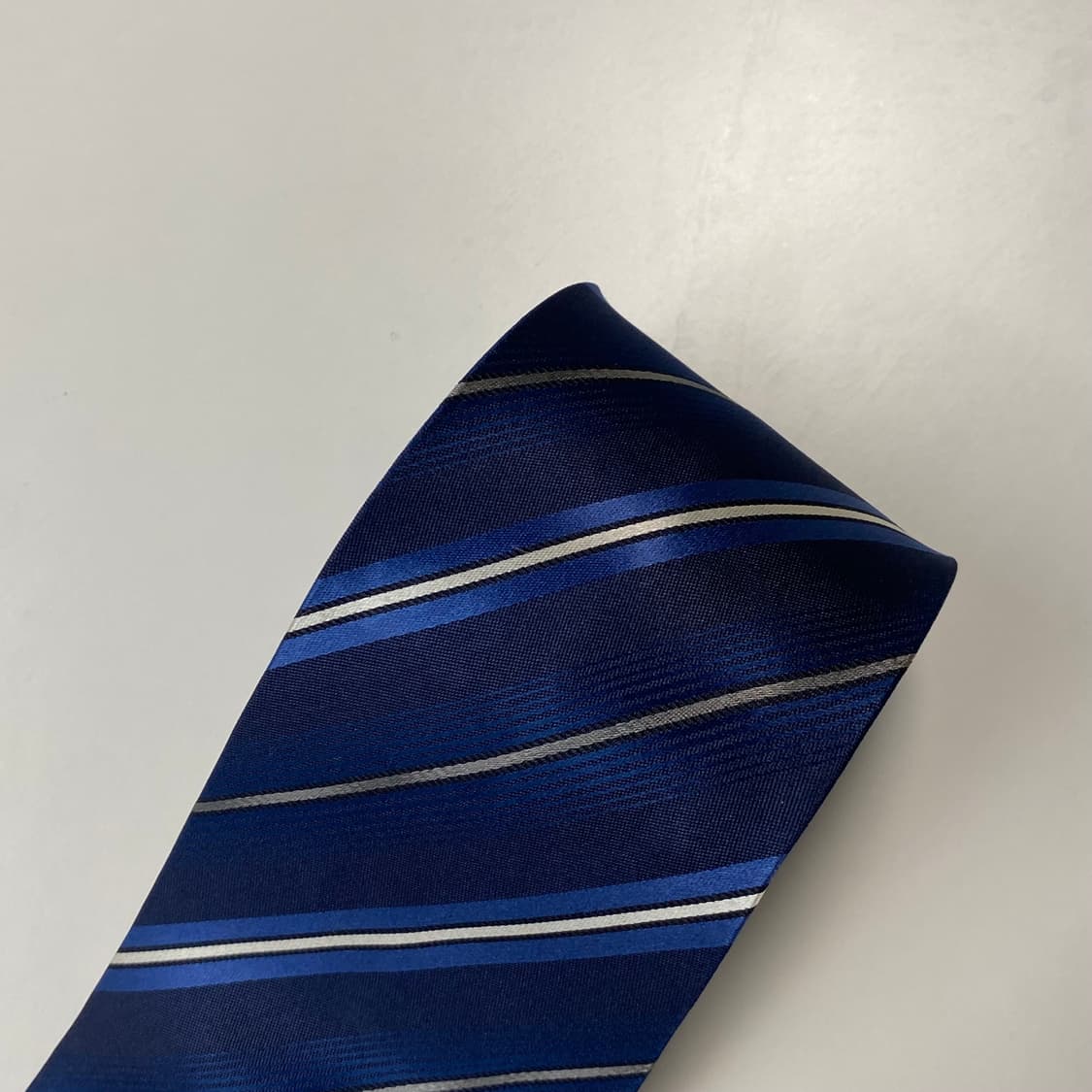 DKNY 명품 정품 실크넥타이 8.6cm 상품이미지5