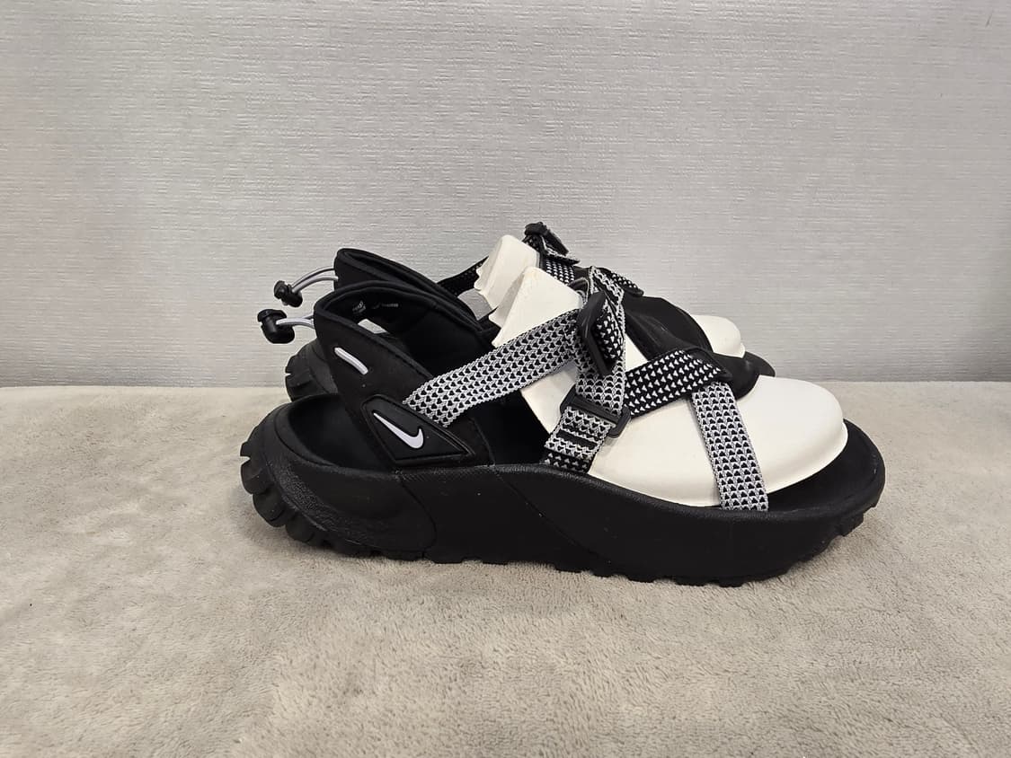 나이키 오네온타 트레킹 샌들 블랙 250 상품이미지3