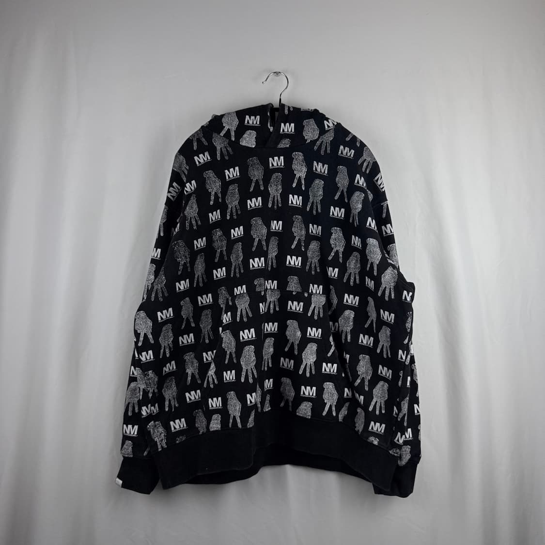 (105) 노메뉴얼 멀티 그래픽 후드 티 블랙 상품이미지2