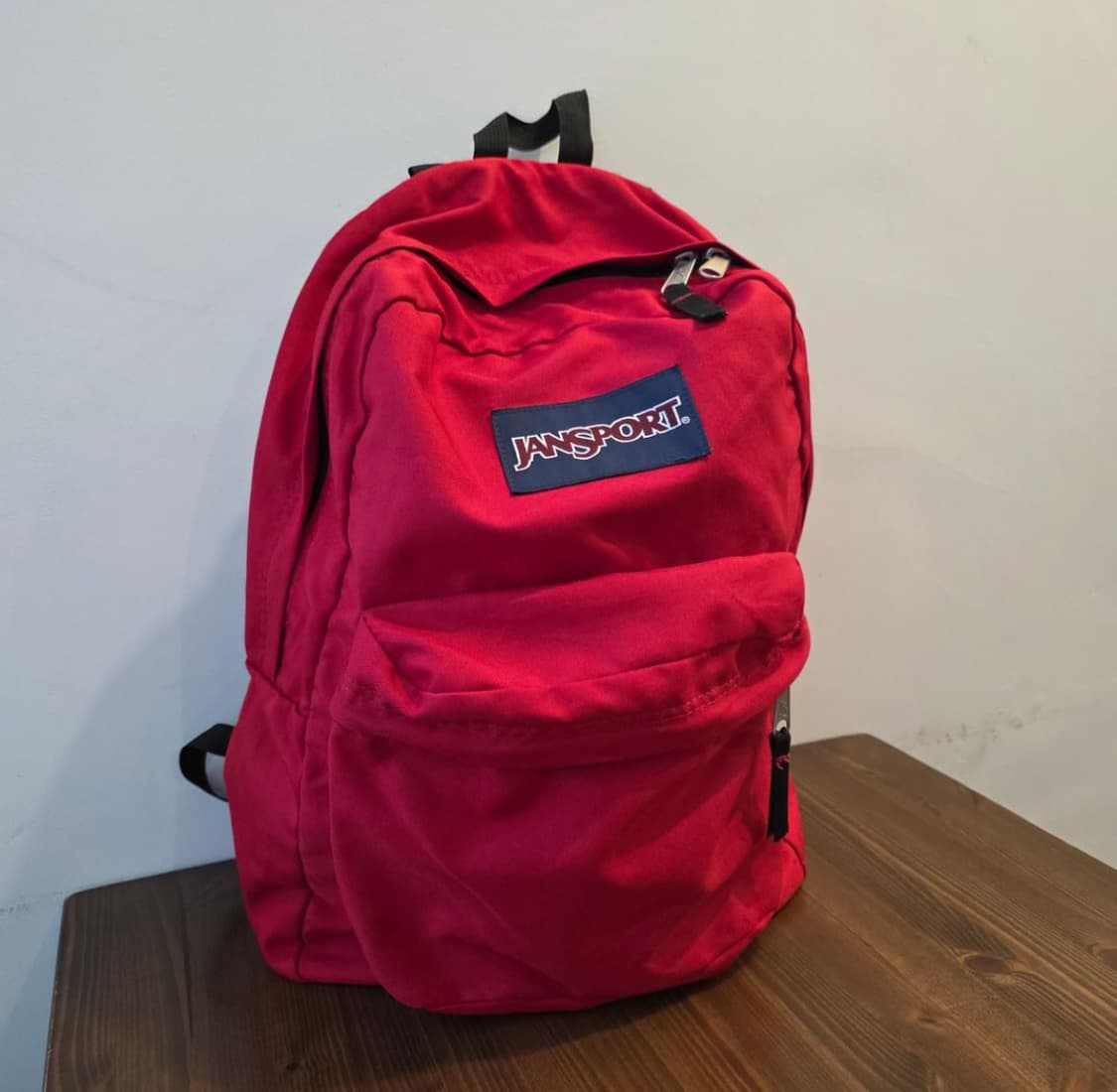 잔스포츠 레드 백팩 가방 상품이미지1