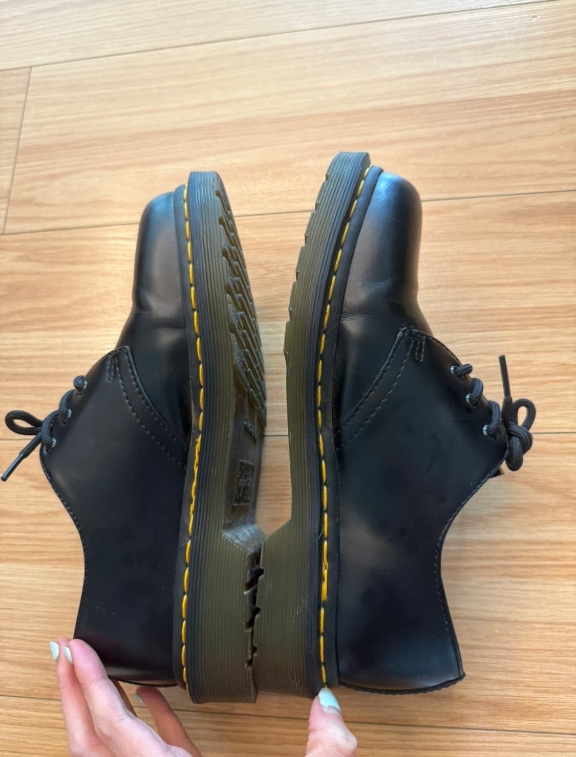 닥터마틴 스무스 240 실착 2회 상품이미지2