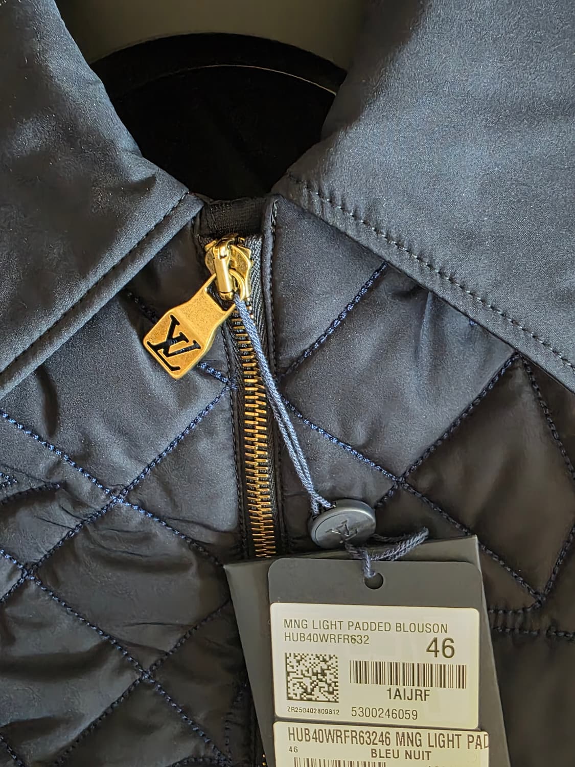 (새상품) 루이비통 퀼티드 패딩 상품이미지4