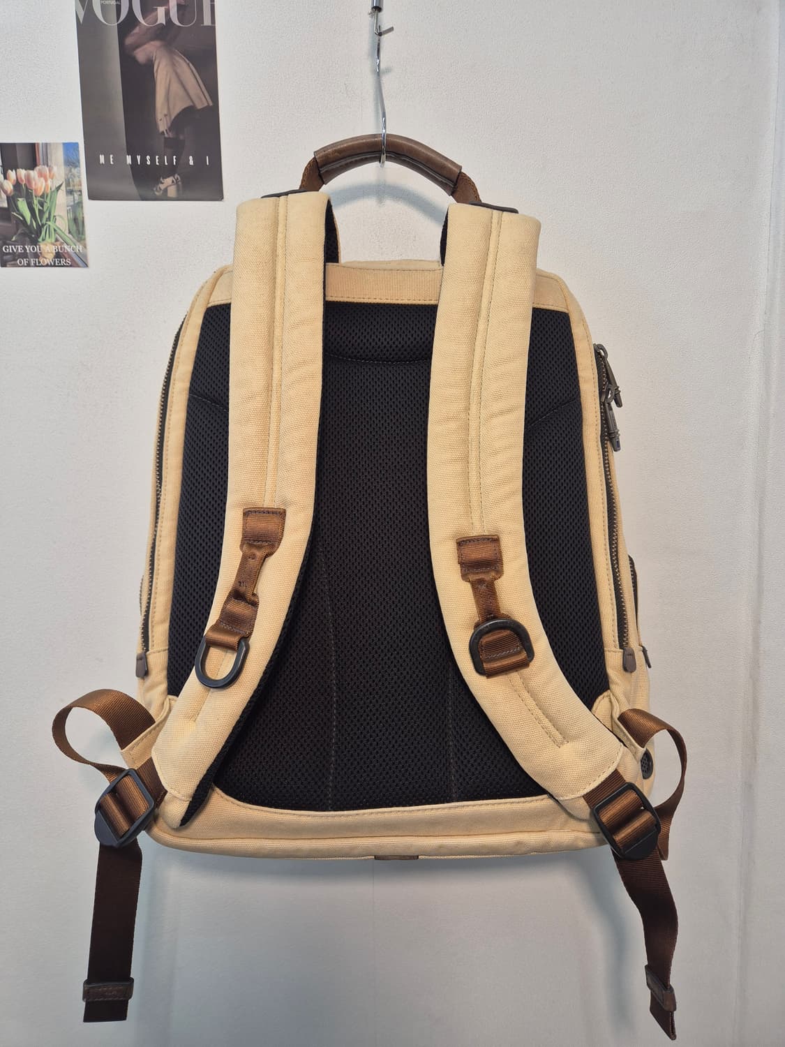 투미 녹스 백팩 베이지 색상 상품이미지4