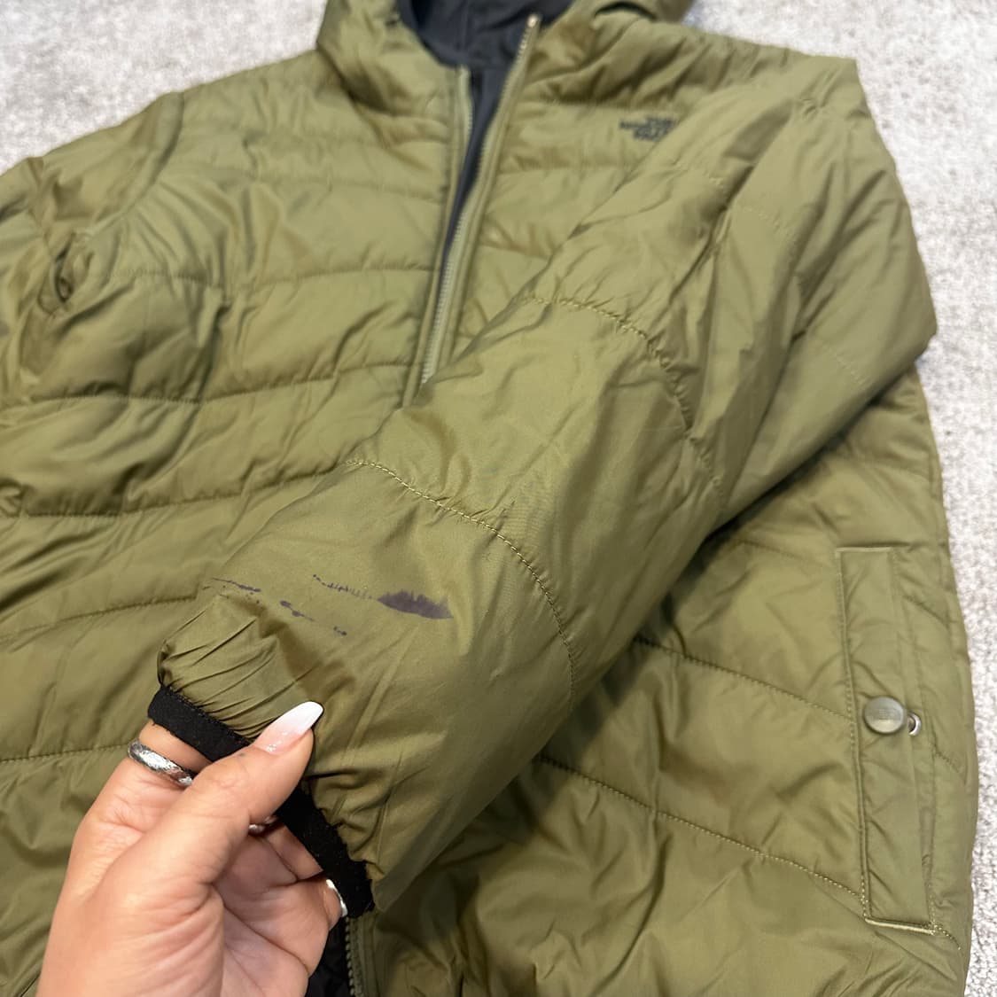 노스페이스 올리브/블략 리버서블 경량패딩L 상품이미지6