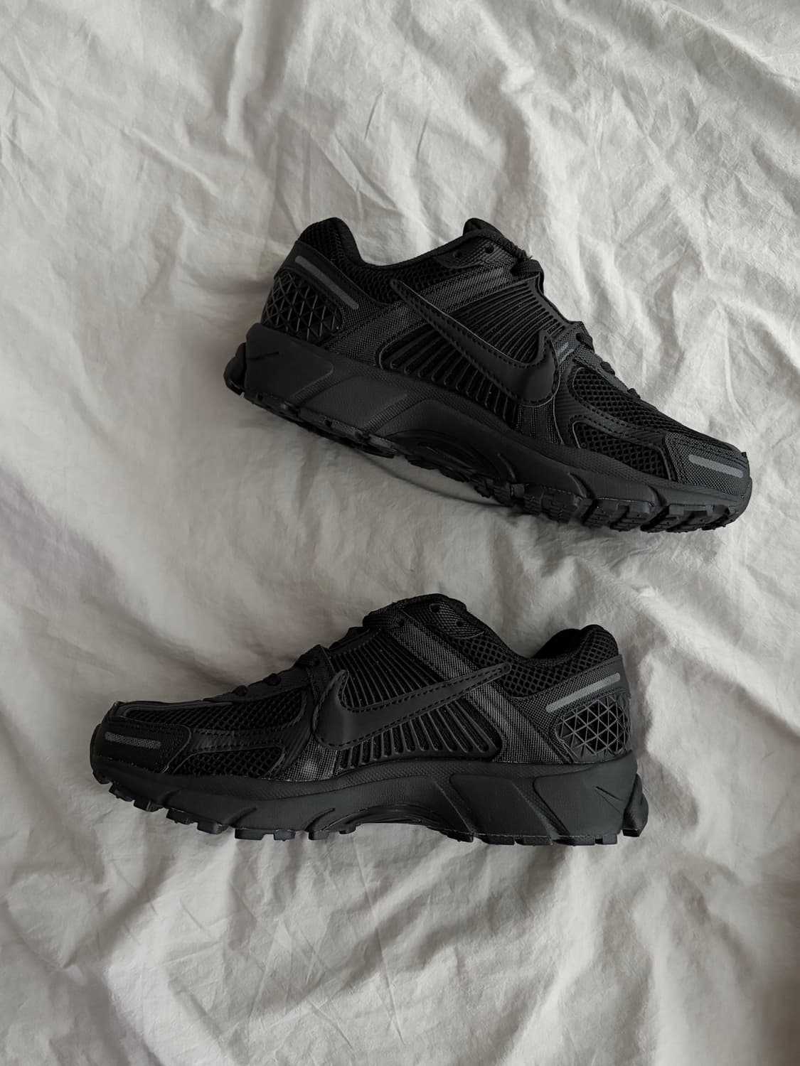 나이키 / 줌보메로5 블랙 / 255 상품이미지2