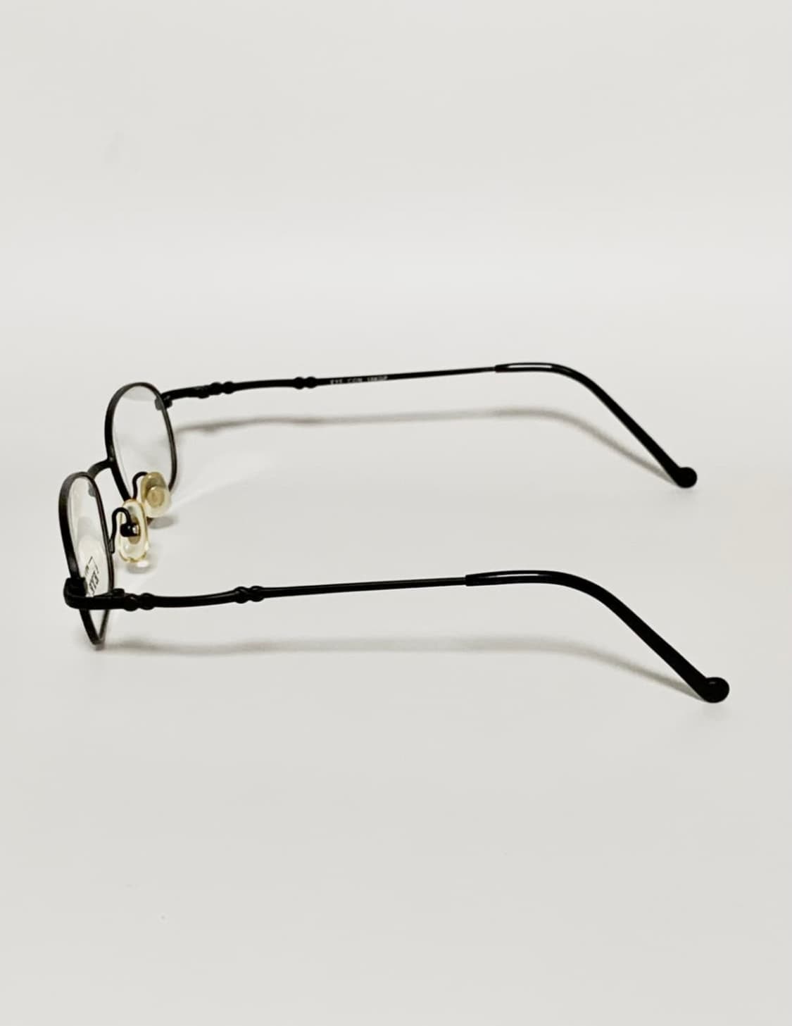 데드스탁 아이콘 남녀공용 매트 블랙 메탈 오벌 안경 75 상품이미지4